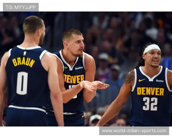 掘金轻取快船，约基奇再献三双统治内线，掘金官推晒约基奇训练照_控球中锋